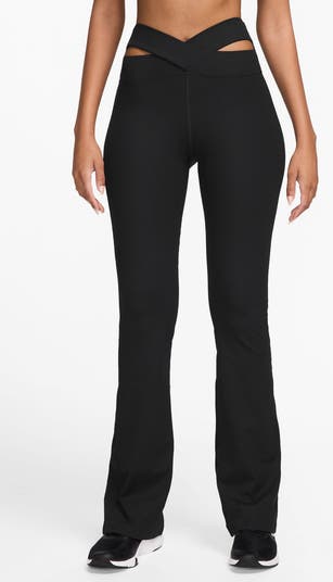 Nike Zenvy Dri-FIT Cutout High Waist Flare Rib Leggings Nike Zenvy Dri-FIT Cutout High Waist Flare Rib Leggings