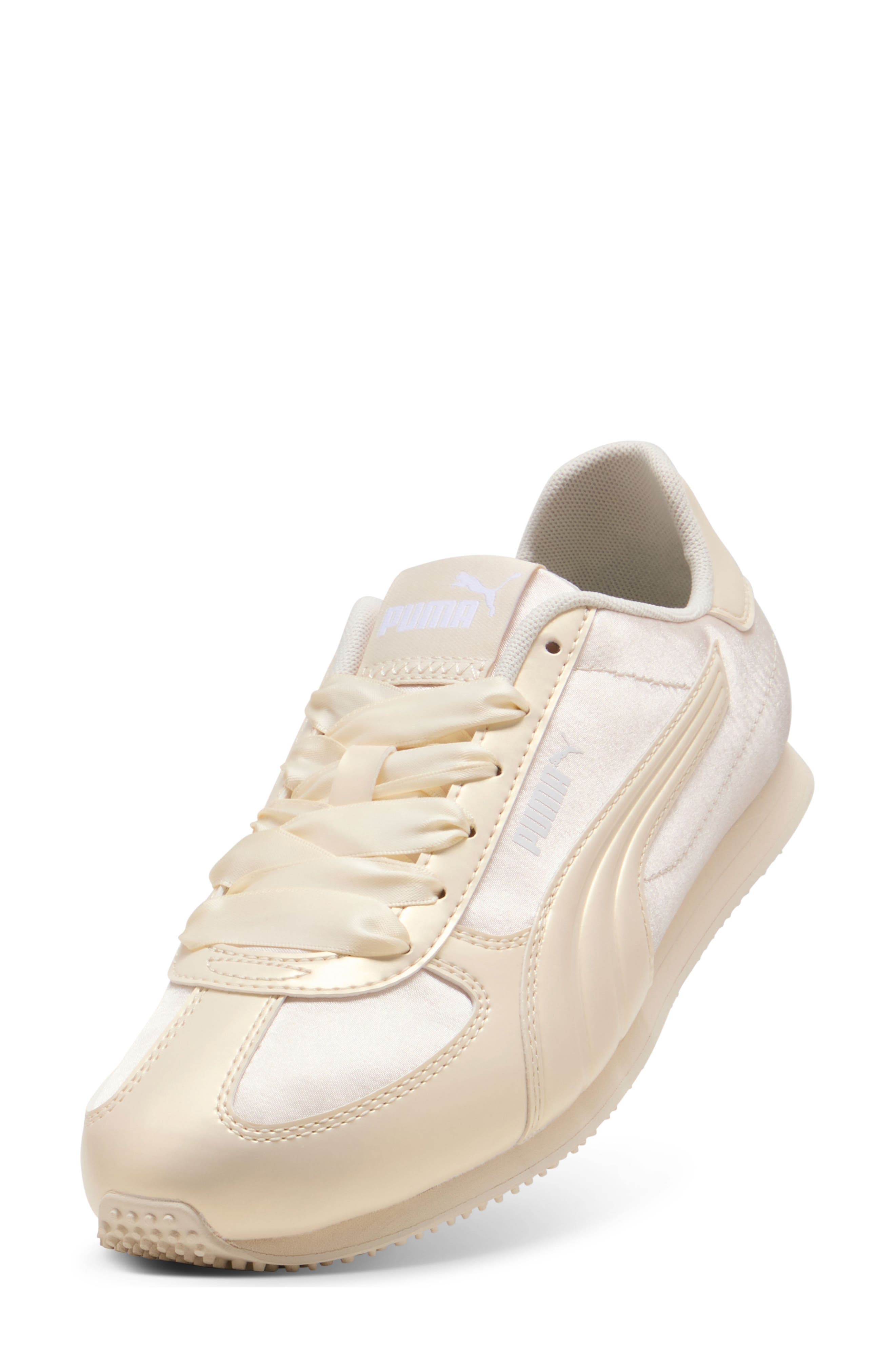 ST Track Perla Sneaker