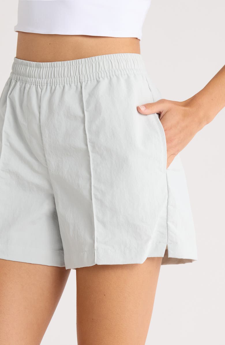 Nike Sportswear Everything Wovens Water Repellent Mid Rise 5-Inch Shorts, Alternate, color, Light Silver/ White