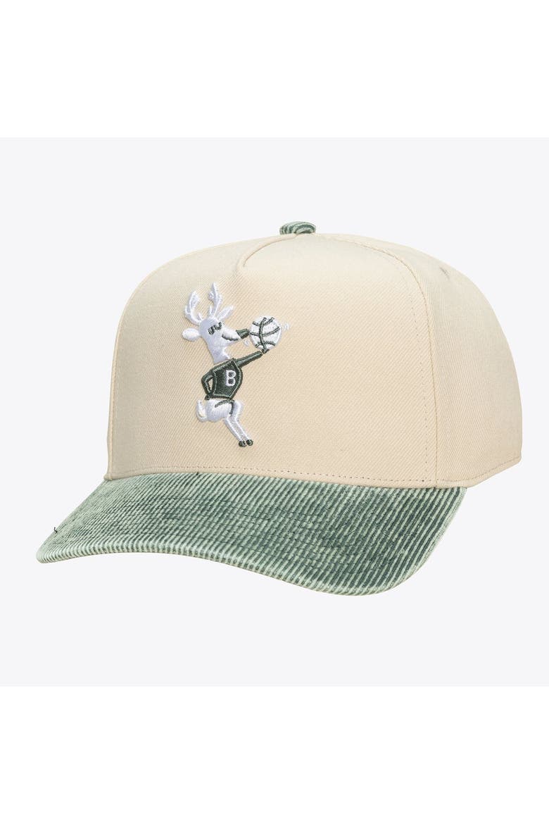 Unisex Mitchell & Ness Cream/Green Milwaukee Bucks Faded Pro Snapback Hat, Main, color, Cream