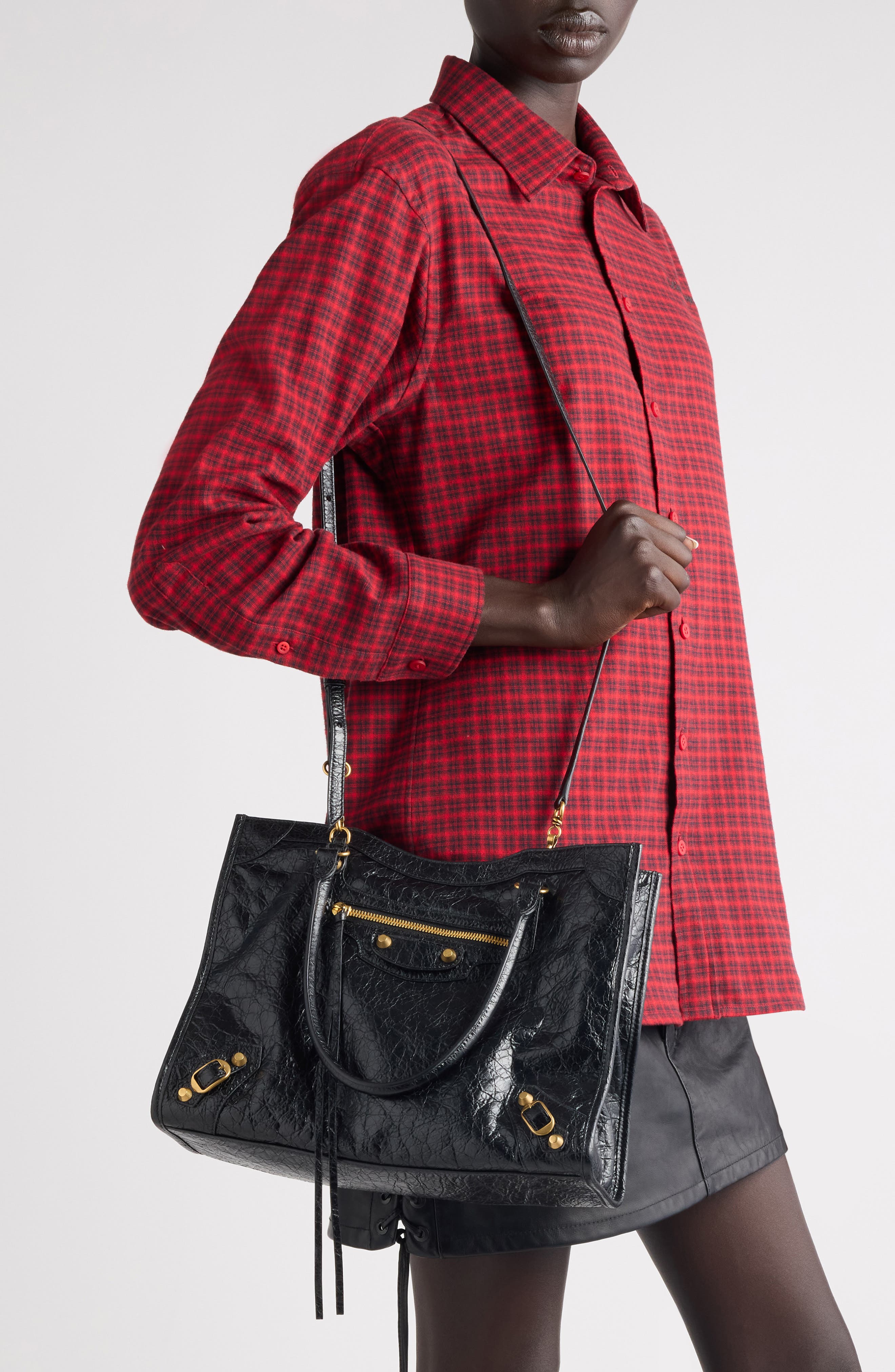 Balenciaga Small Le City Crinkled Leather Tote, Alternate, color, 1000 Black