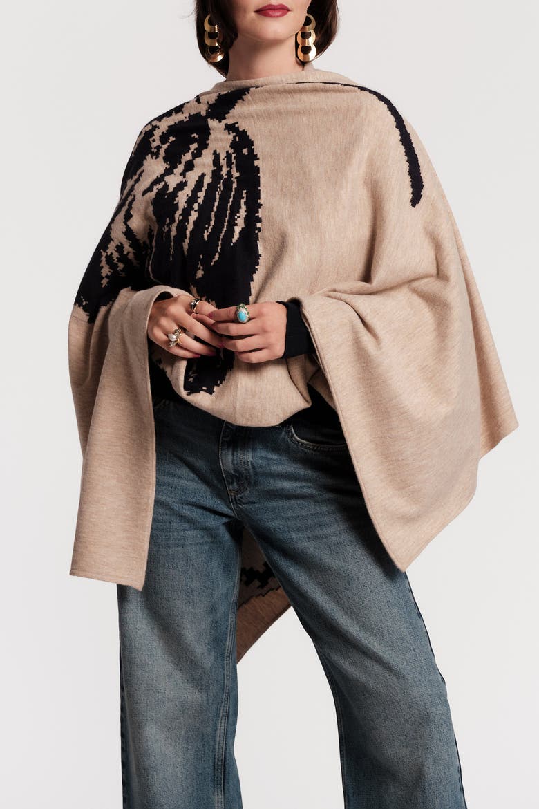 Ginny Wrap Carefree Chrysanthemum, Alternate, color, Camel/Navy