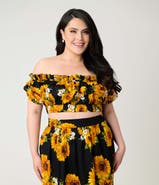 Unique Vintage Plus Size 1970s Off Ruffle Up Crop Top