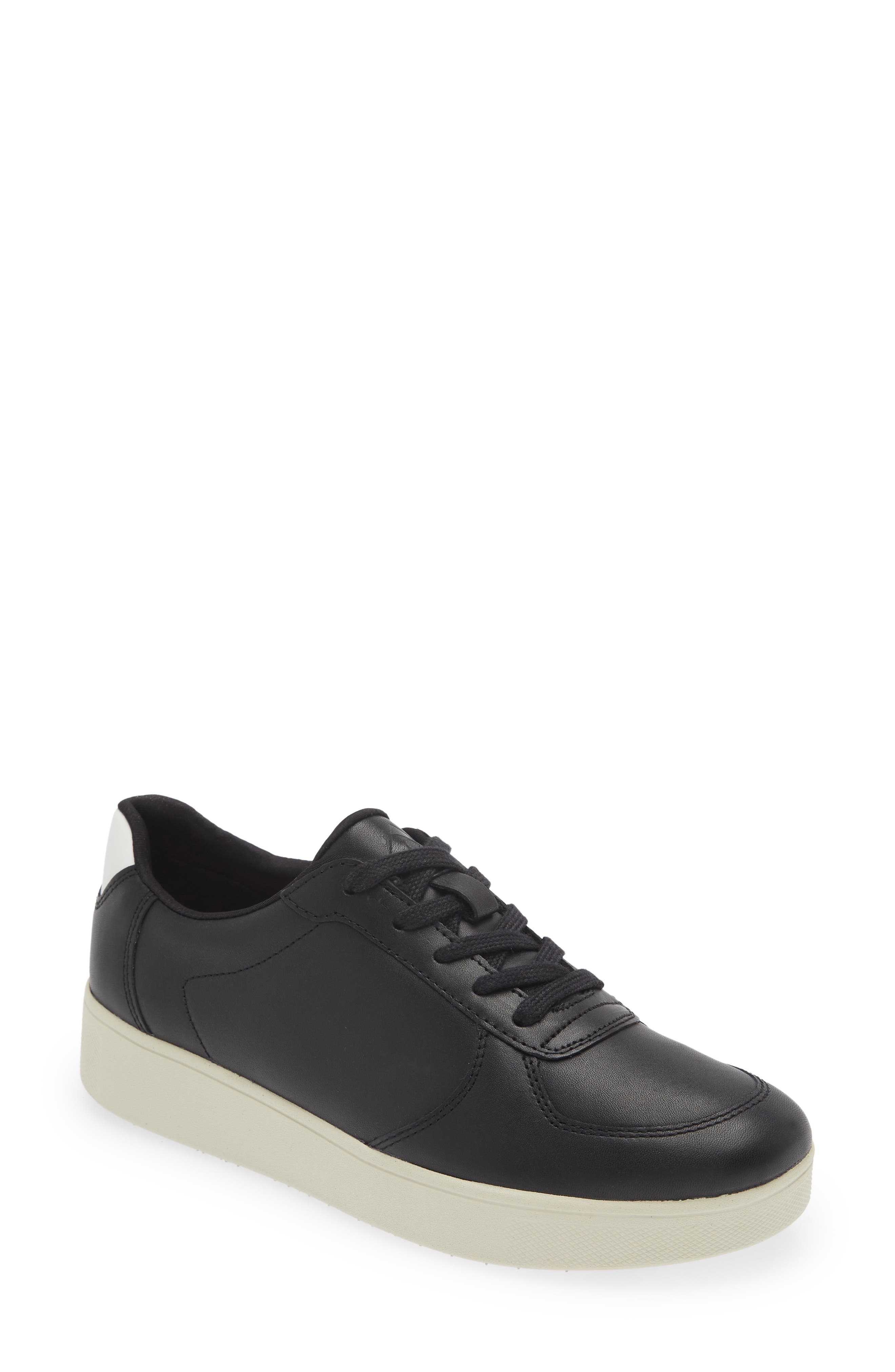 Rally Sneaker