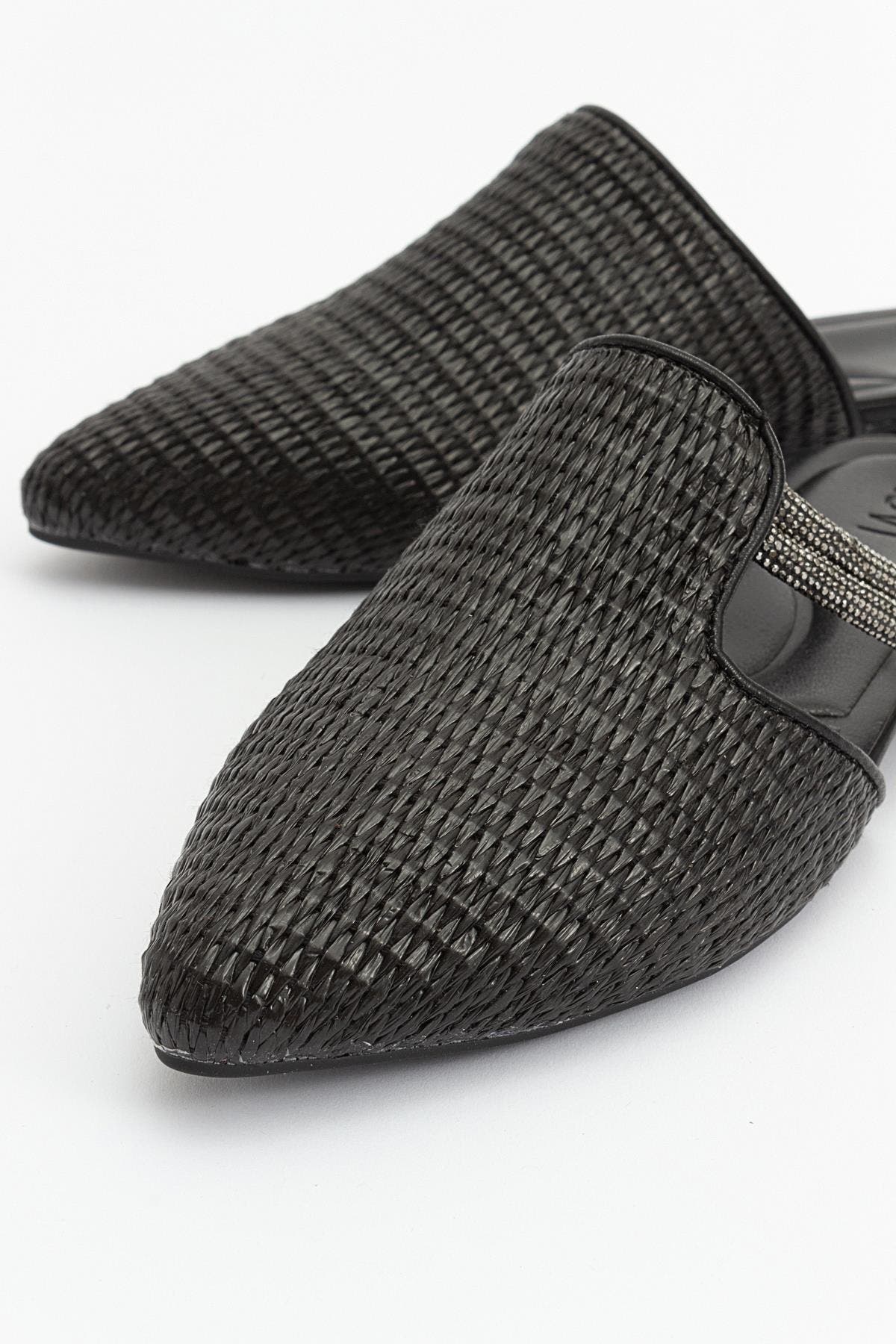 Prologue Shoes Pesa Woven Slippers, Alternate, color, Black Faux Leather