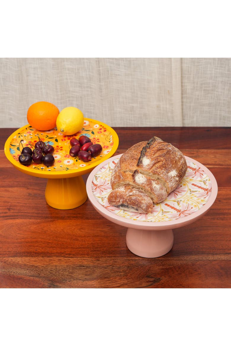 Finding the Right Cake Stand for Your Baking Habit