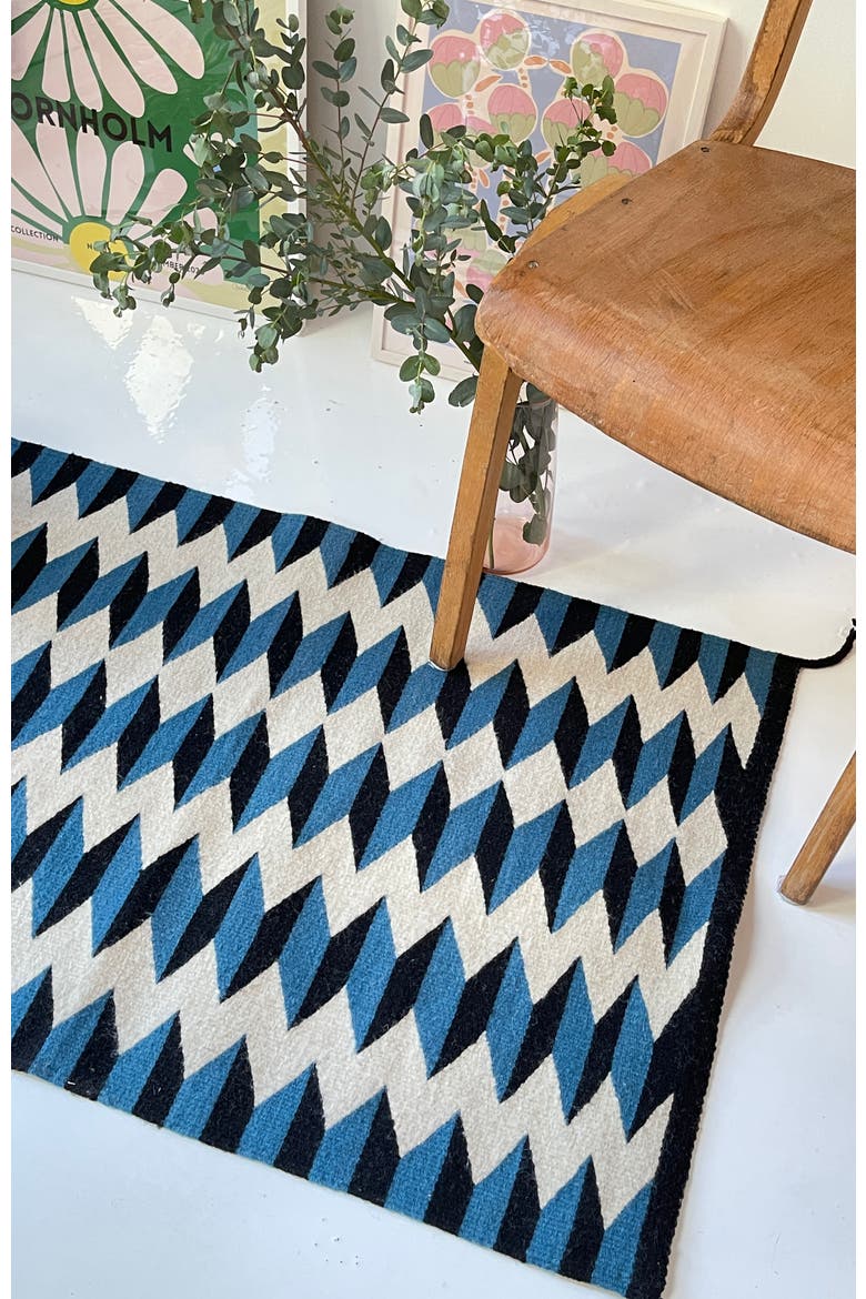Teo Blue and Black Handwoven Flatweave Wool Rug, Alternate, color, Blue