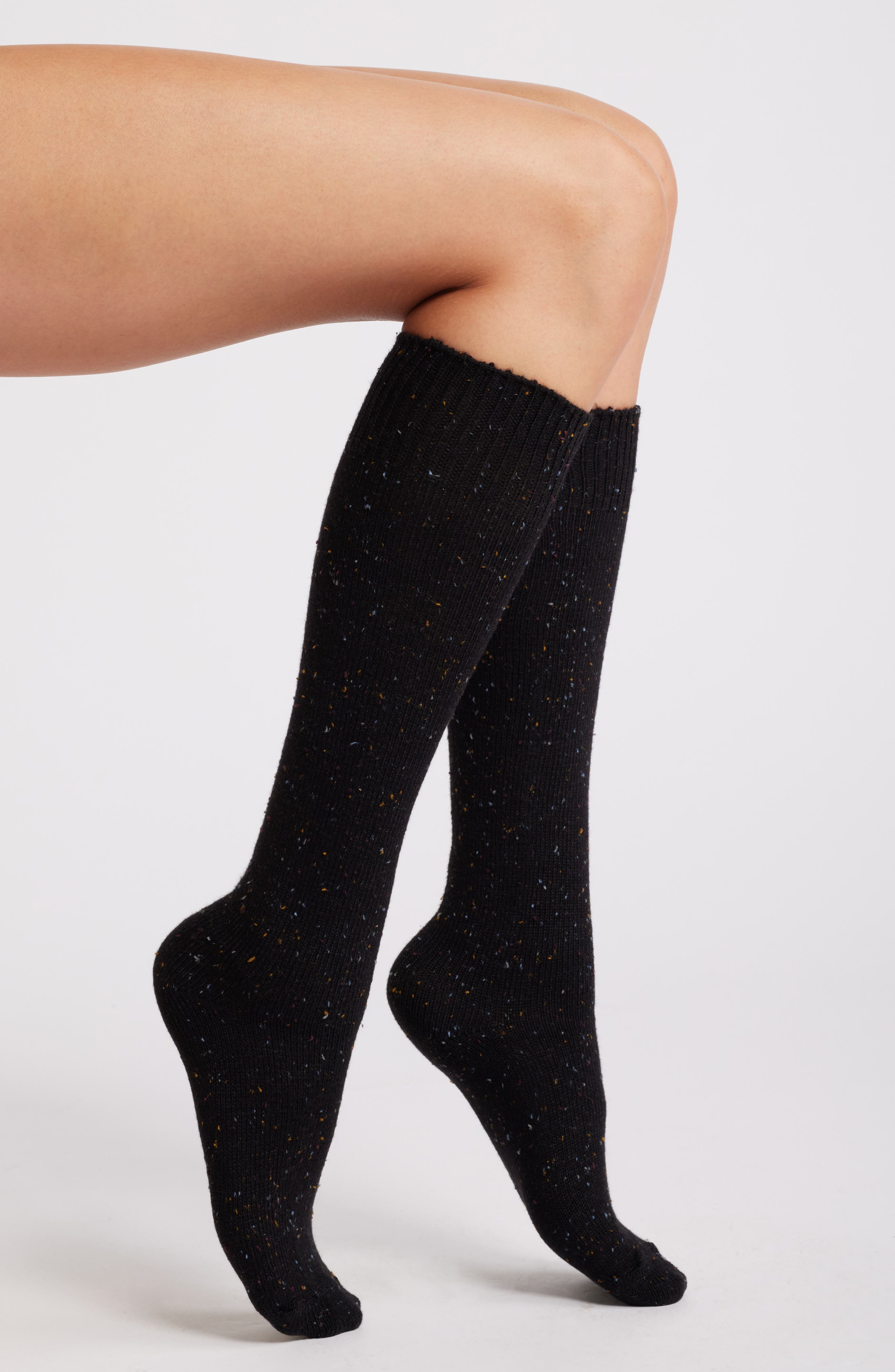 Hue Tweed Knee High Socks in Black 
