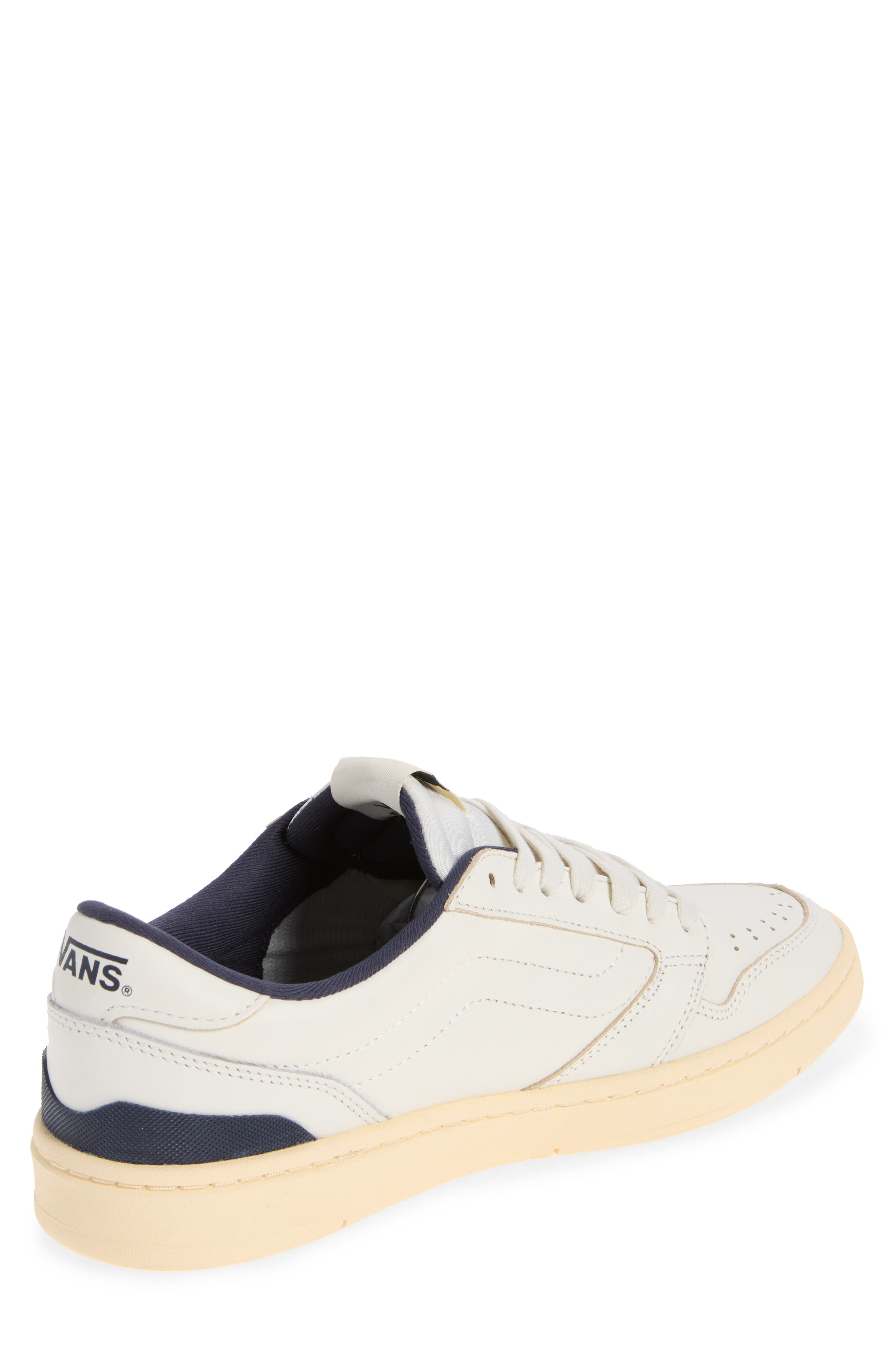 Court Low Leather Sneaker, Alternate, color, WHITE/NAVY