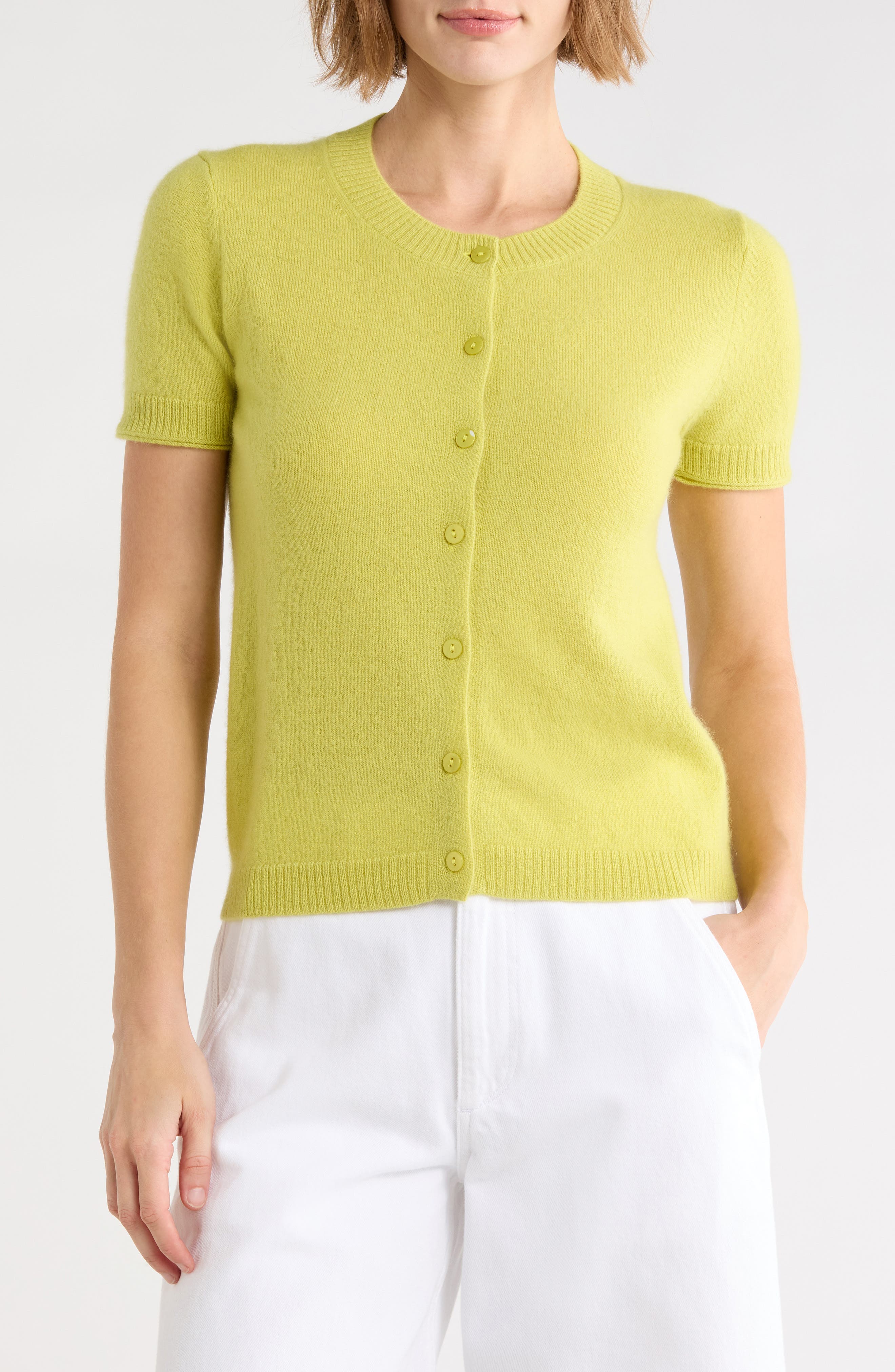 PISTACHIO GREEN