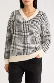 Love Token Plaid V-Neck Sweater