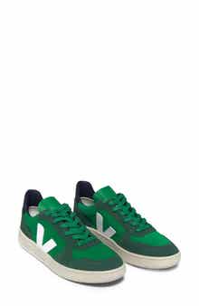 V-10 Sneaker