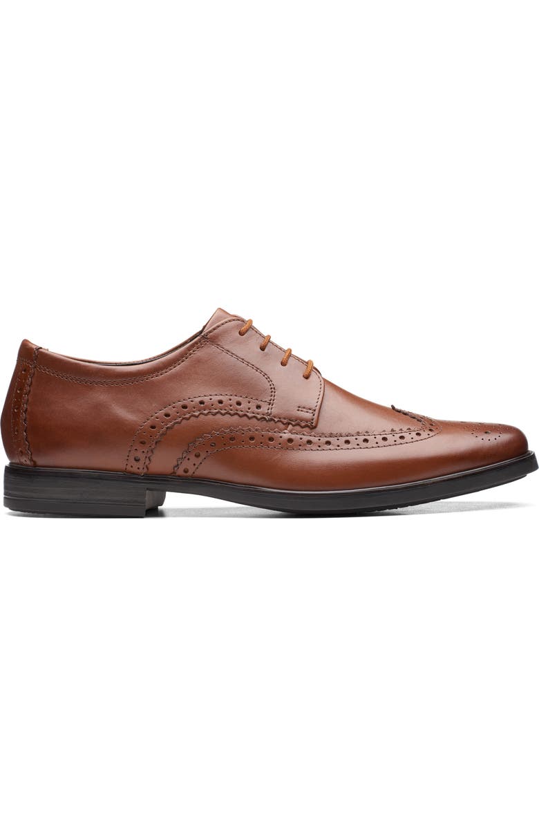 Clarks<sup>®</sup> Howard Wingtip Oxford, Alternate, color, Dark Tan Lea