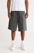 Fear of God Essentials Pleat Front Relaxed Fit Drawstring Cotton Twill Shorts
