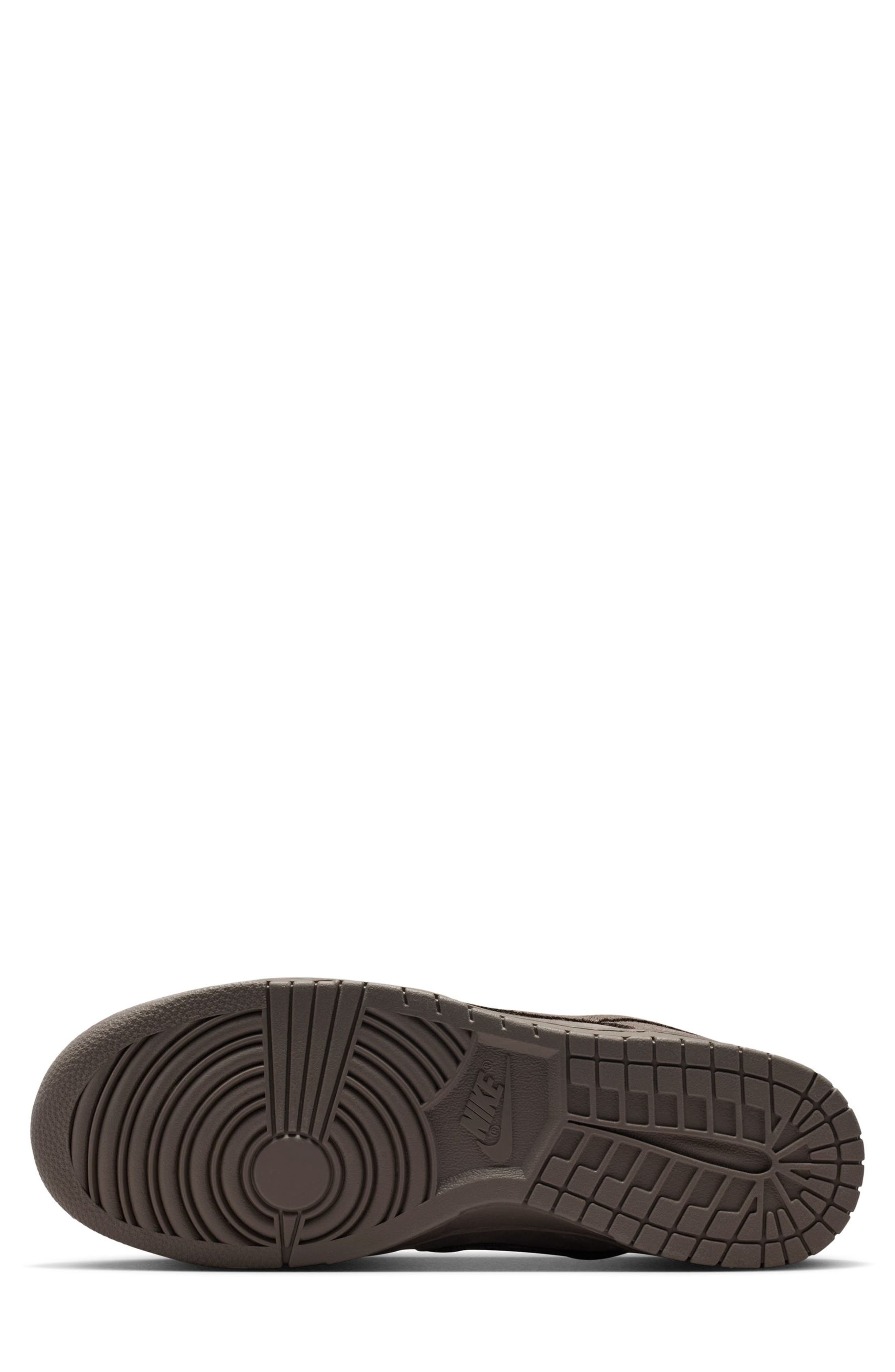 Nike Dunk Low Basketball Sneaker, Alternate, color, Amber Brown