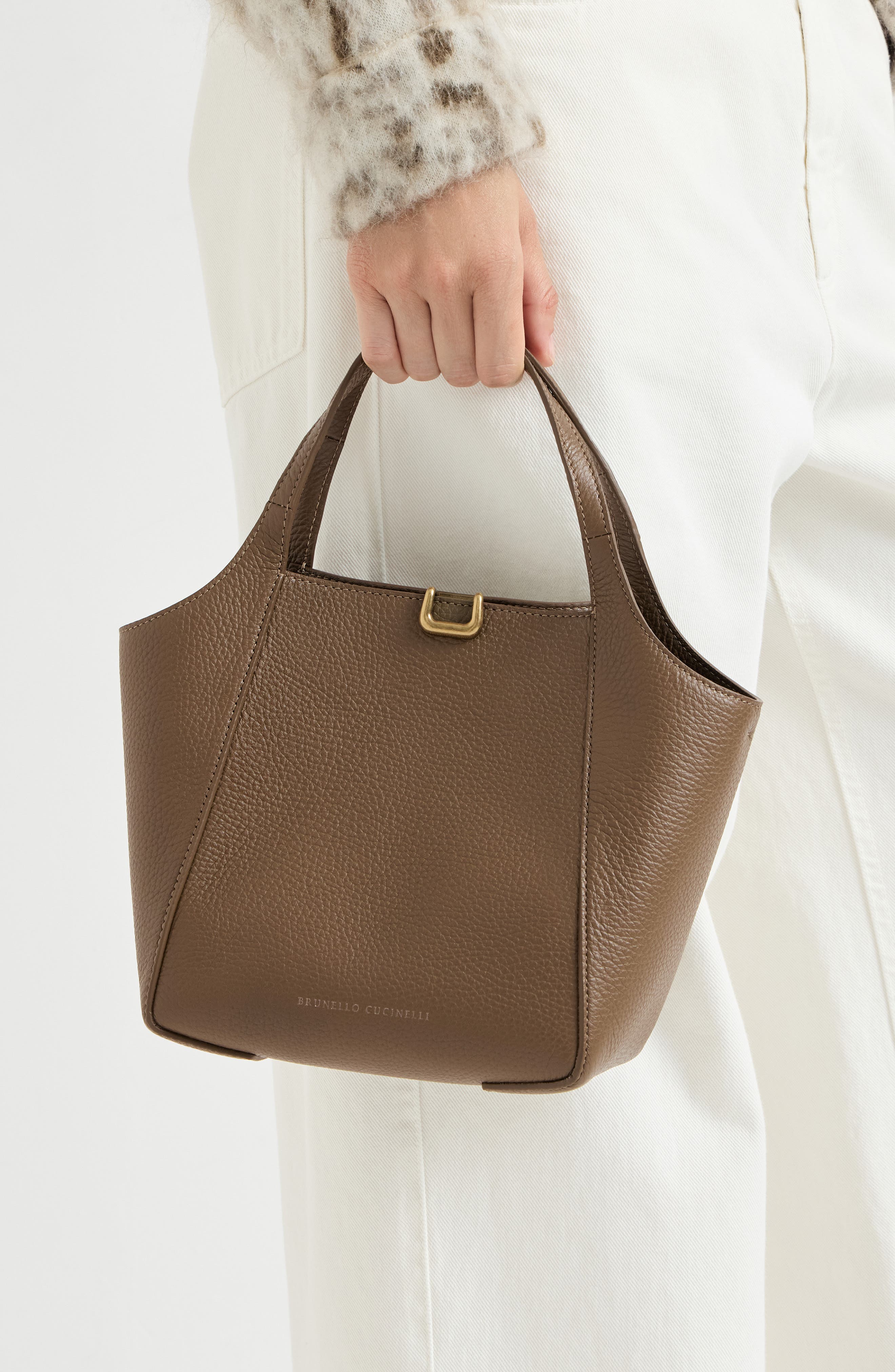 Sartorial small bucket bag in soft grained leather, Alternate, color, Mud