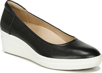 naturalizer susan wedge sneaker