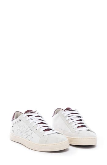 P448 John Stud Sneaker In White Meltere