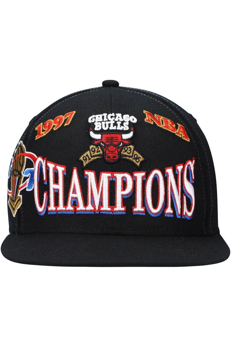 Men's Mitchell & Ness Black Chicago Bulls Hardwood Classics 1997 NBA Champions Snapback Hat, Alternate, color, Black