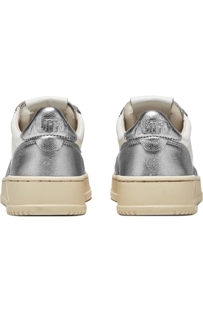 AUTRY Medalist Low Top Sneaker, Alternate, color, Leather White/ Silver