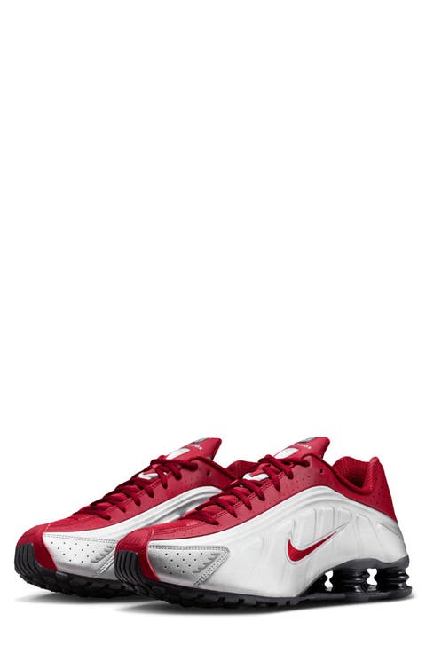 Shox R4 Sneaker (Men)