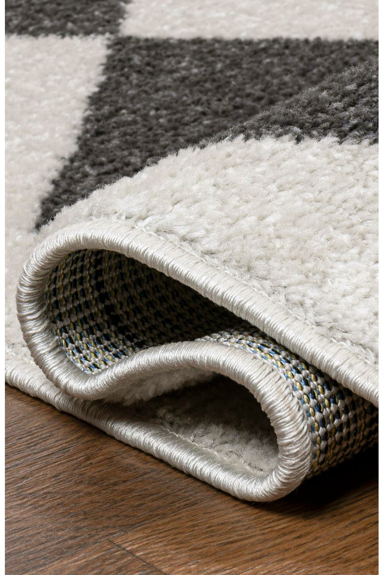 Draper Classic Geometric Diamond Pattern Area Rug, Alternate, color, White/Dark Gray