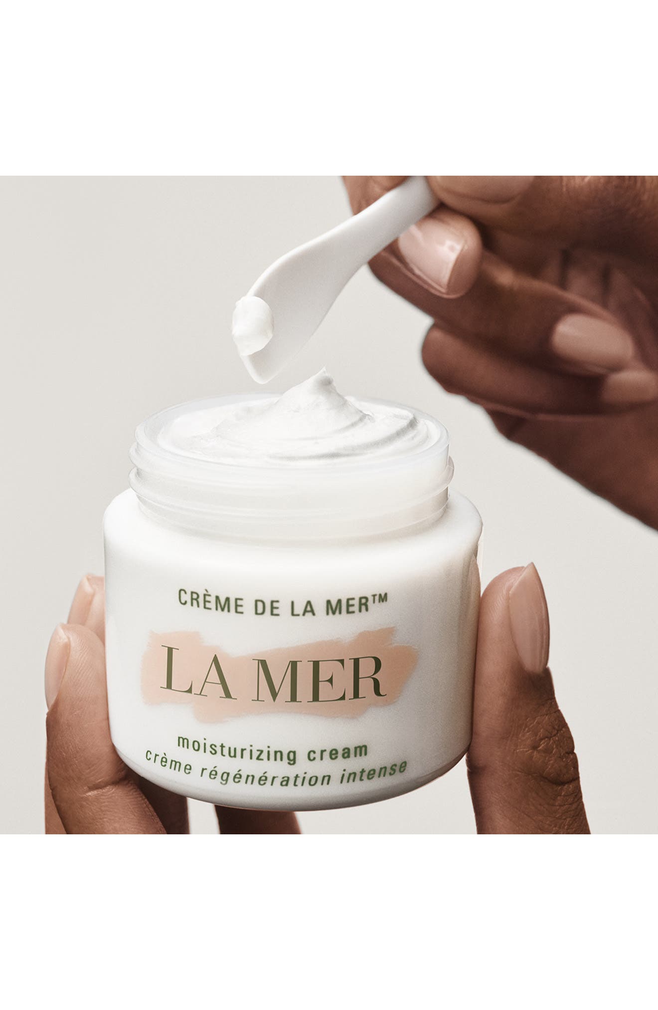 Crème de la Mer Moisturizing Cream for Anti-Aging & Barrier Repair