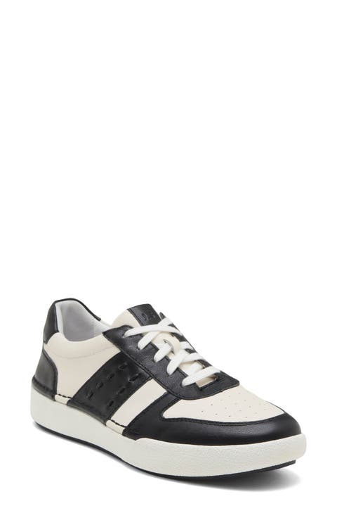 Claire 27 Sneaker