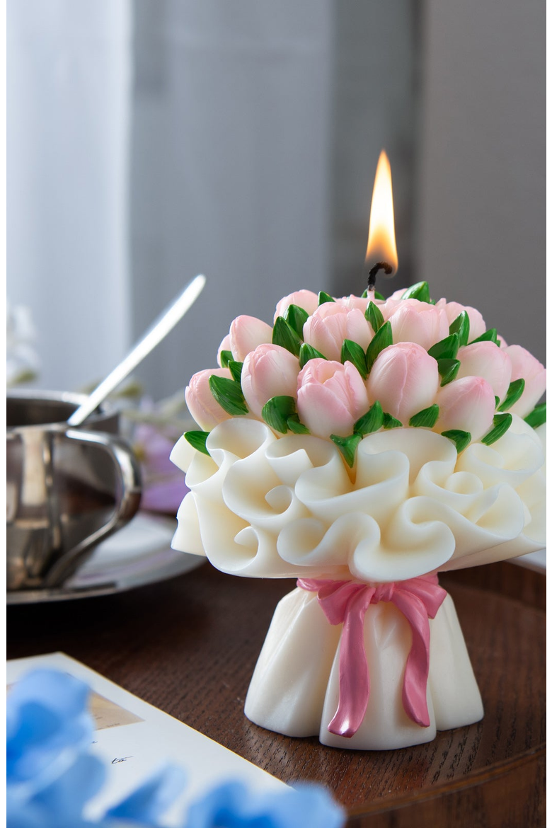 Tulip Bouquet Candle, Alternate, color, Soft Pink / White