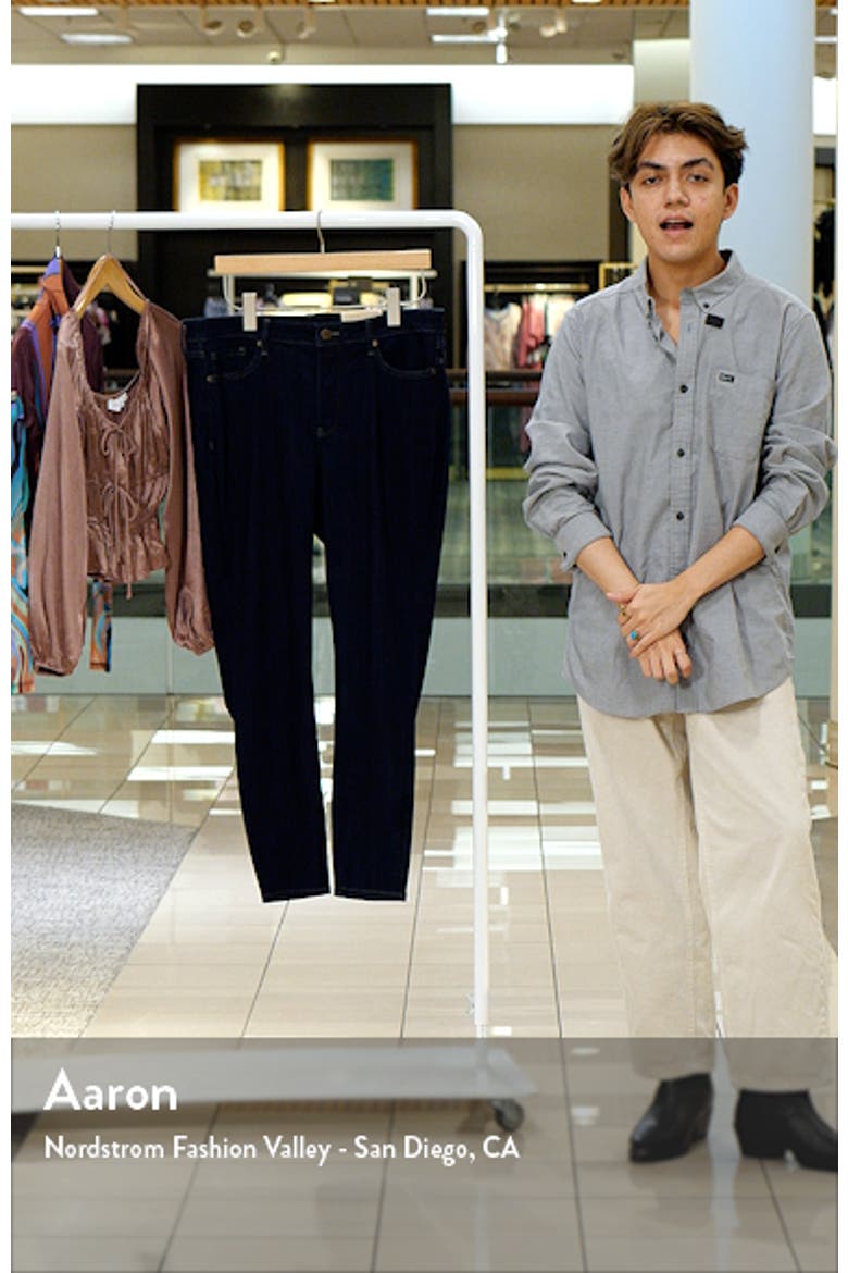 Ami Skinny Legging Jeans video