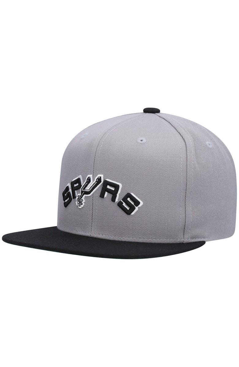 Mitchell & Ness Men's Mitchell & Ness Silver/Black San Antonio Spurs Hardwood Classics Two-Tone Snapback Hat, Main, color,