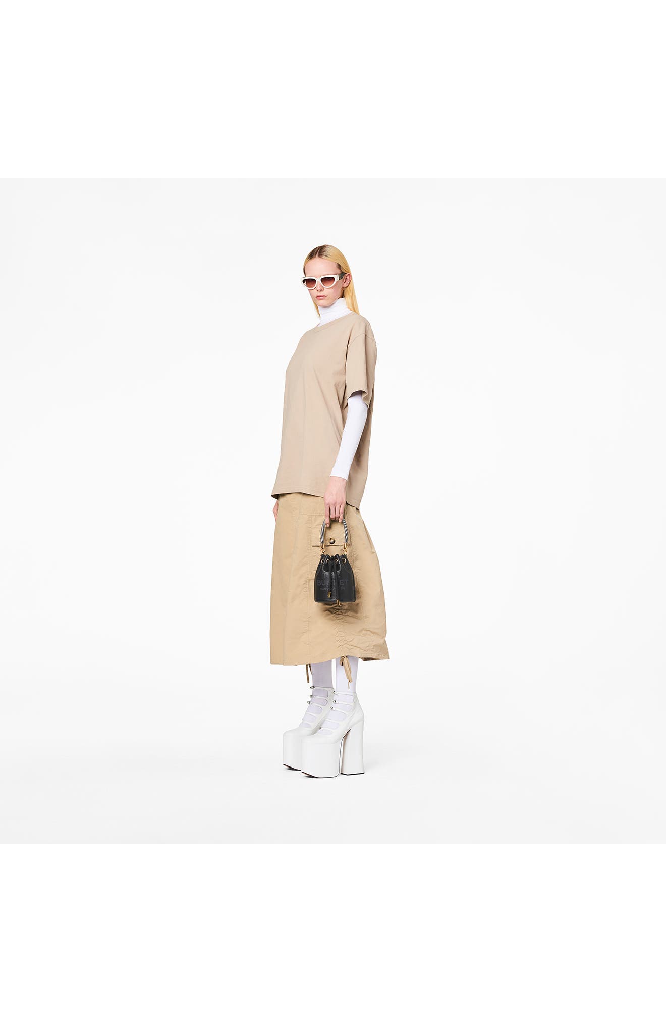 Marc Jacobs The Leather Mini Bucket Bag, Alternate, color, 