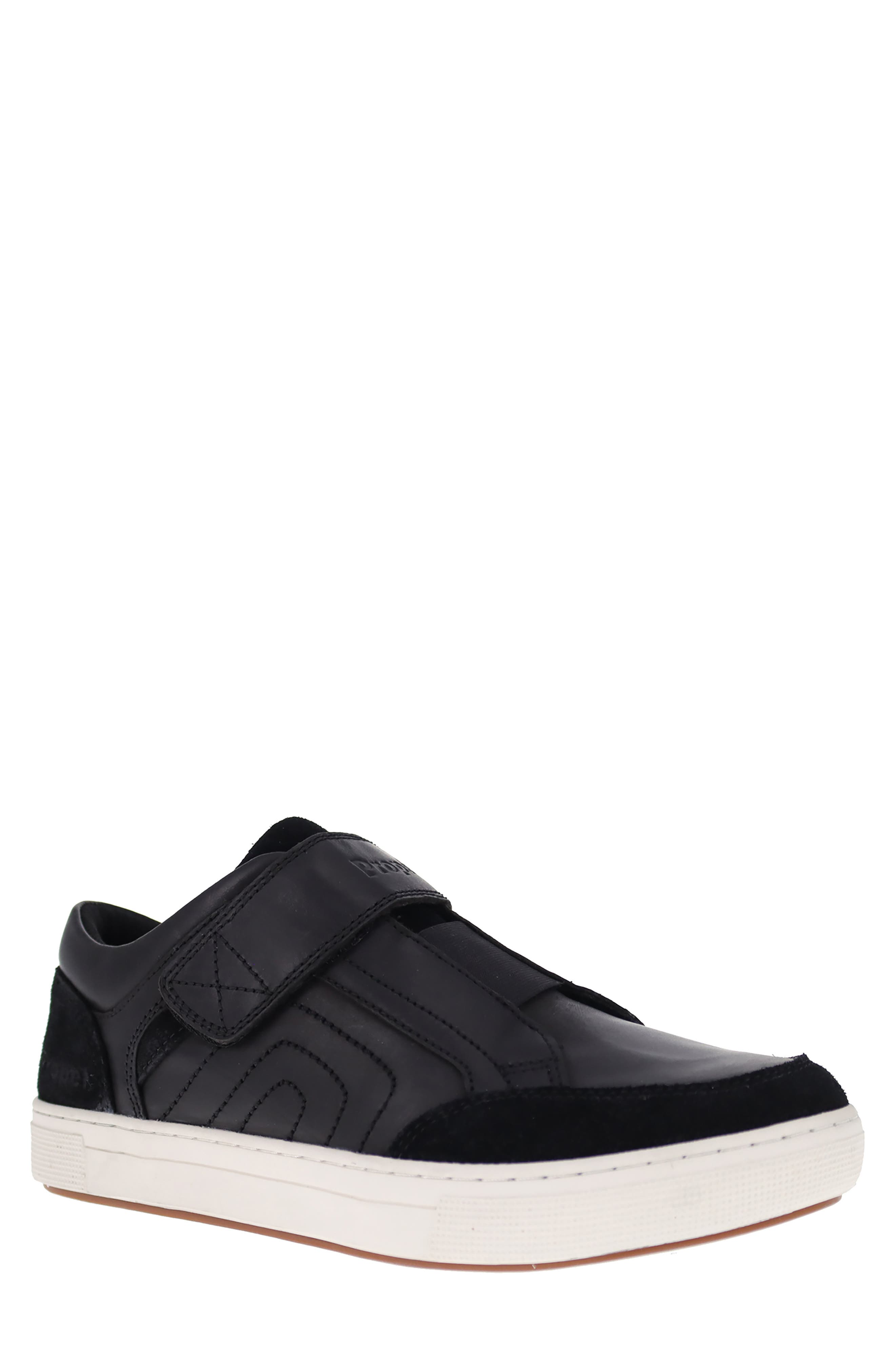 Propét Kade Sneaker