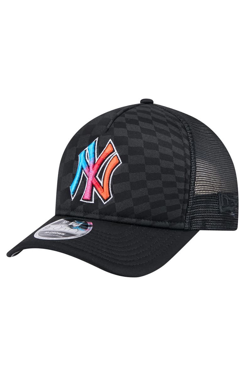 New Era Men's New Era Black New York Yankees Gradient 9FORTY A-Frame M-Crown Trucker Adjustable Hat, Main, color, Black