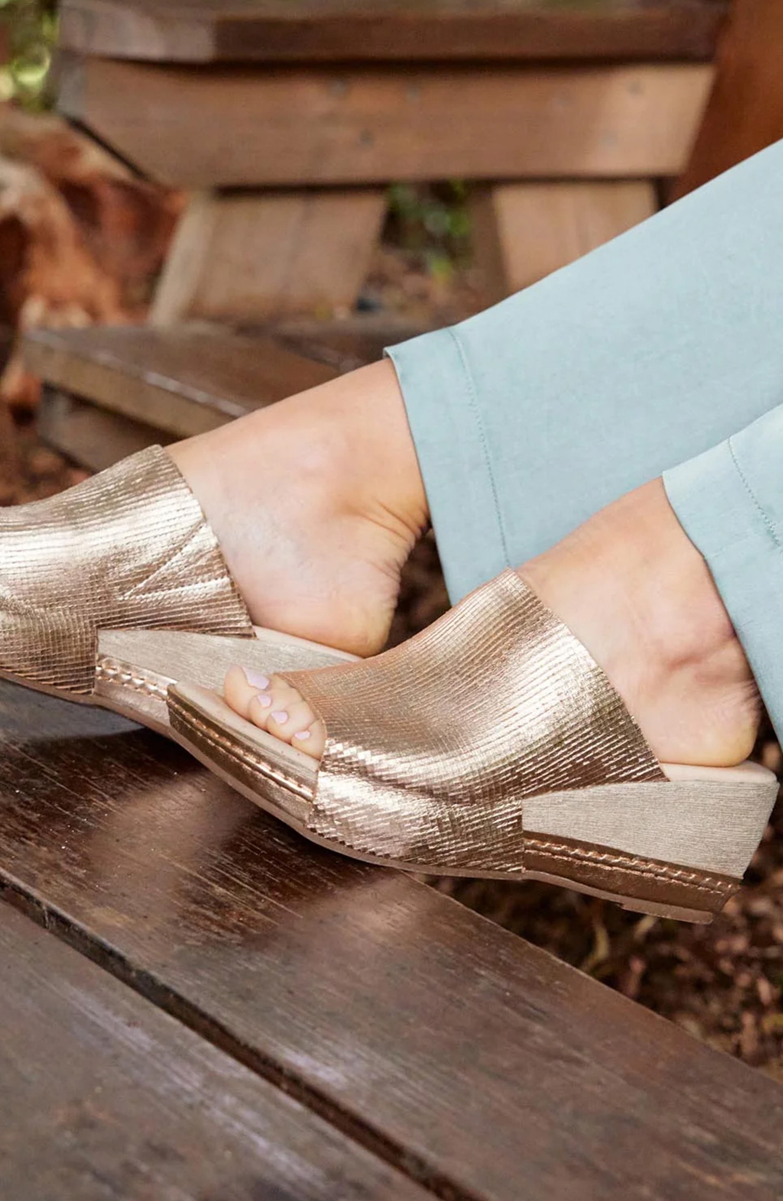 ANTELOPE Donelle Wedge Sandal, Alternate, color, Gold