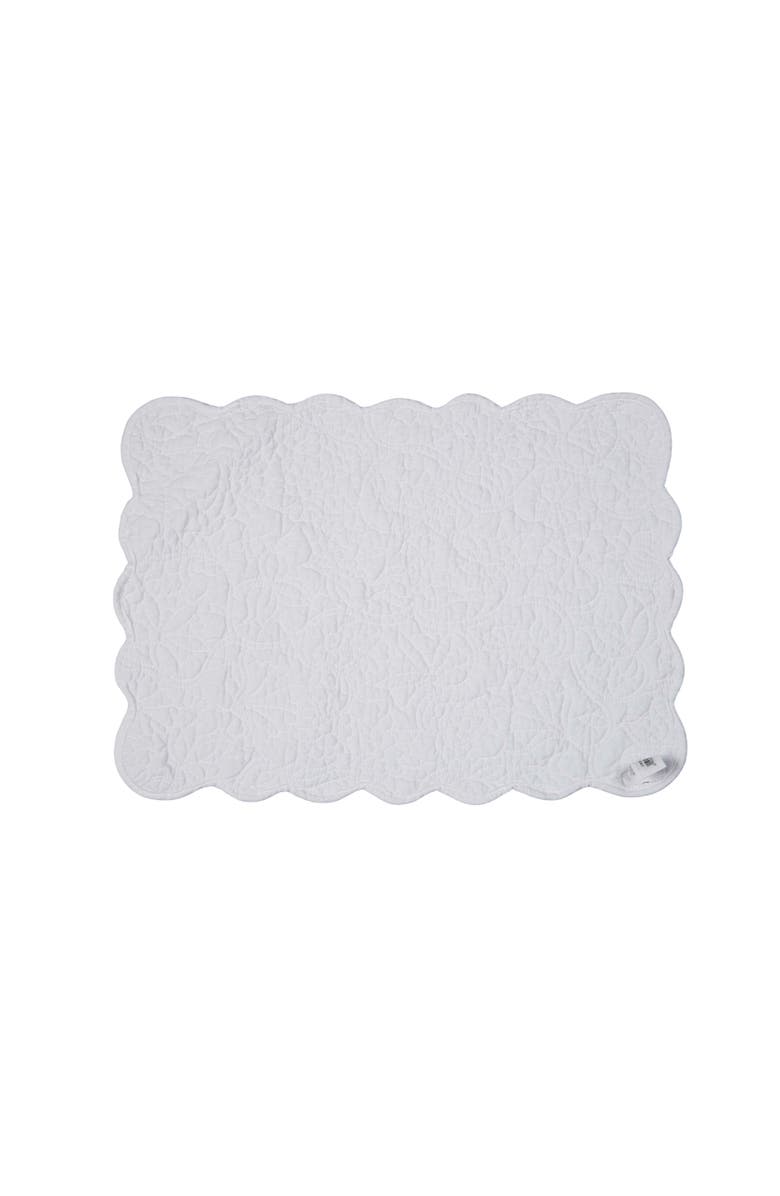 C&F Home Christiana White Reversible Machine Washable Scallop Quilt Placemats Set of 6, Alternate, color, White