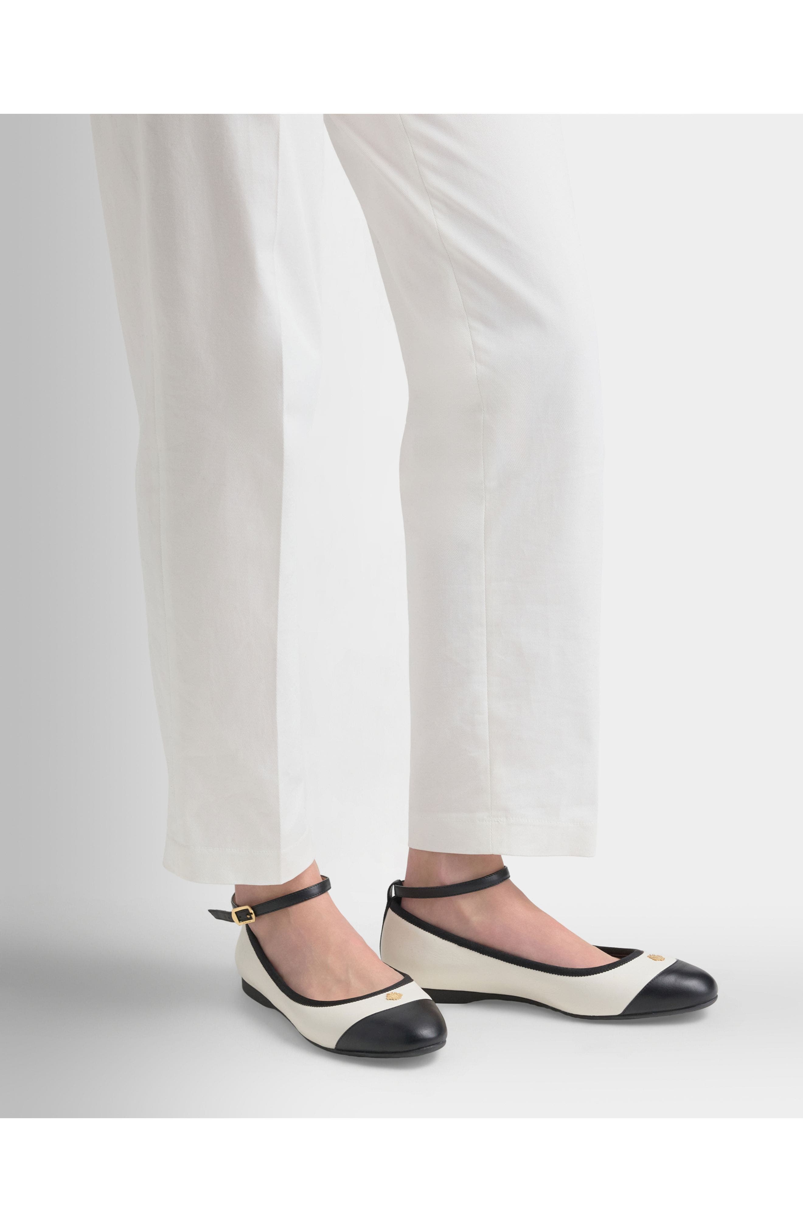 Bally Ysla Ballet Flat in Calf Leather, Alternate, color, White