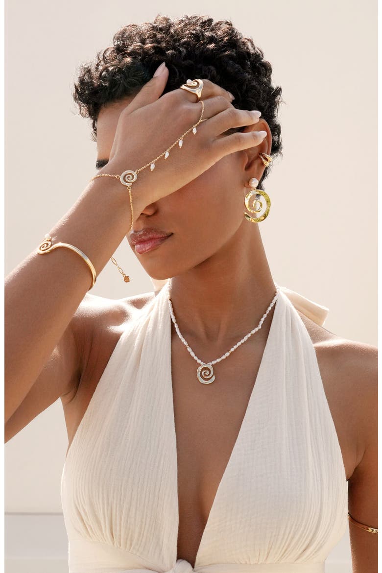 Aura Freshwater Pearl Hand Chain, Alternate, color, GOLD