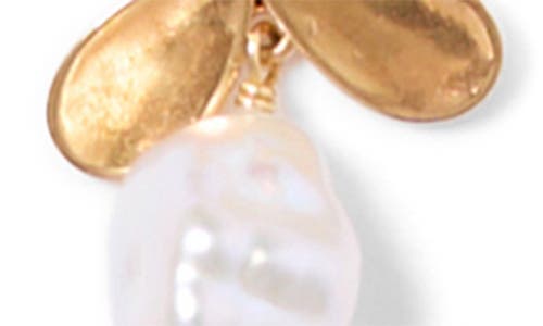 Chan Luu Petal Pendant Necklace In White