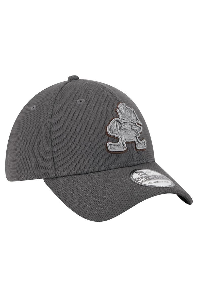 Men's New Era Graphite Cleveland Browns Throwback Logo Main 39THIRTY Flex Hat, Alternate, color, Graphite