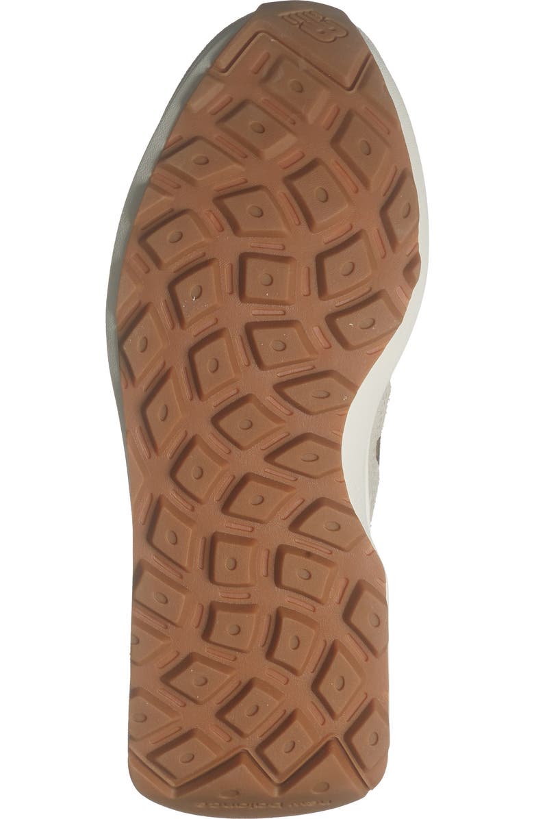 New Balance Gender Inclusive 370 Sneaker, Alternate, color, Timber Wolf/ Gum