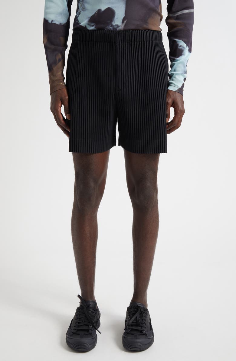 Homme Plissé Issey Miyake Monthly Colors July Pleated Shorts, Main, color, Black