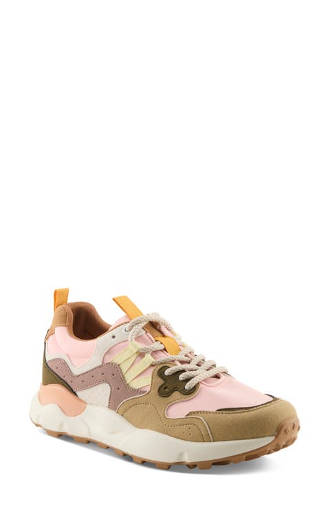 Flying Colors Sneaker