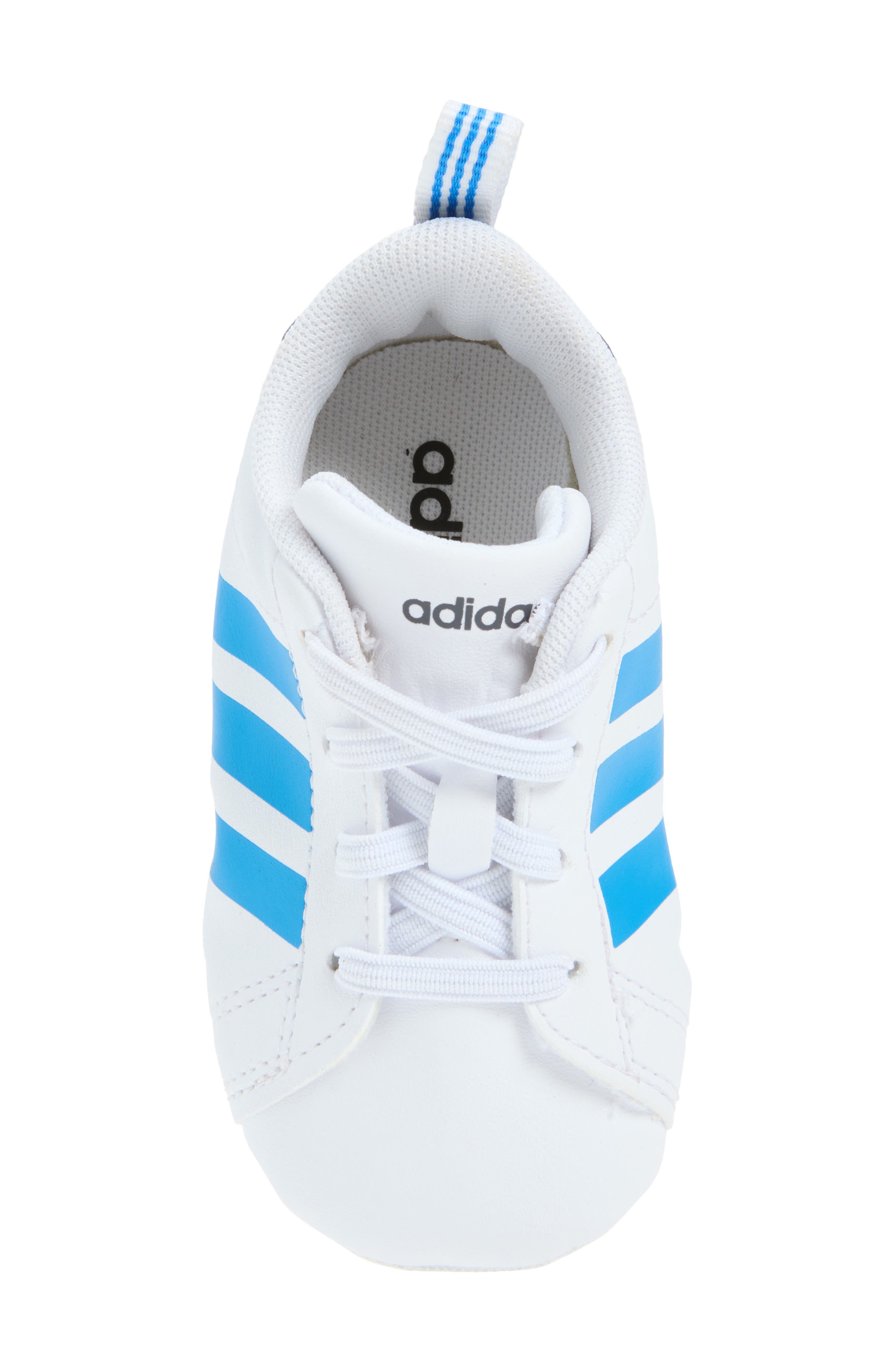 Grand Court Crib Sneaker, Alternate, color, WHITE/ LUCID BLUE/ ONIX