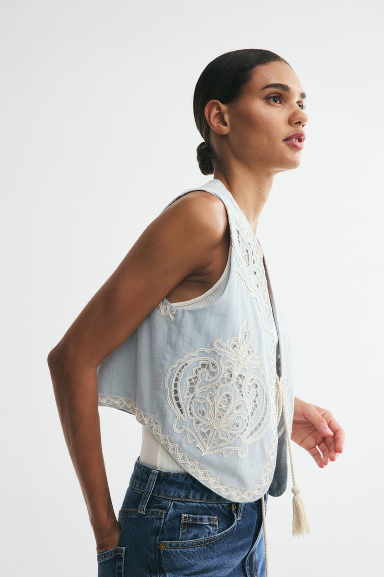 Linen-blend Vest With Eyelet Embroidery, Alternate, color, Light dusty blue/cream