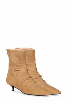 Florino Pointed Toe Kitten Heel Bootie