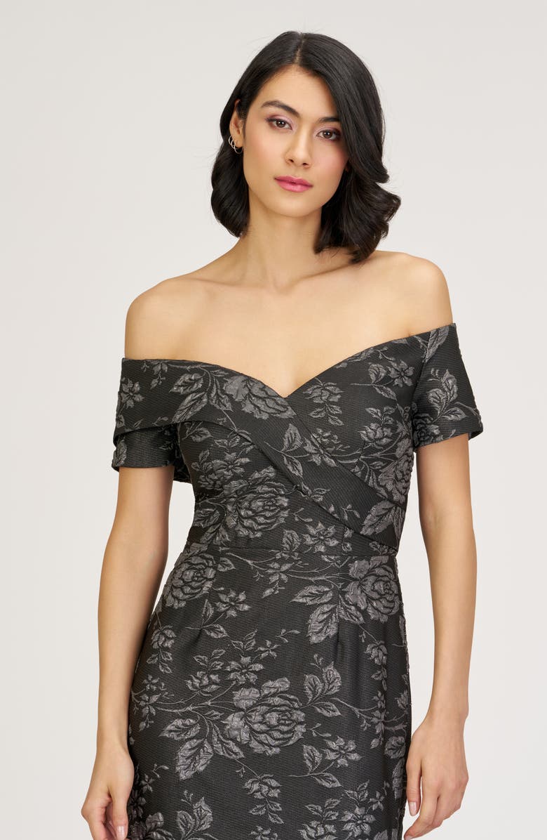 JS Collections Rosalina Floral Jacquard Mermaid Gown, Alternate, color, Black/ Silver