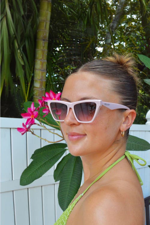 Velvet Eyewear Helen Sunglasses In Lavender