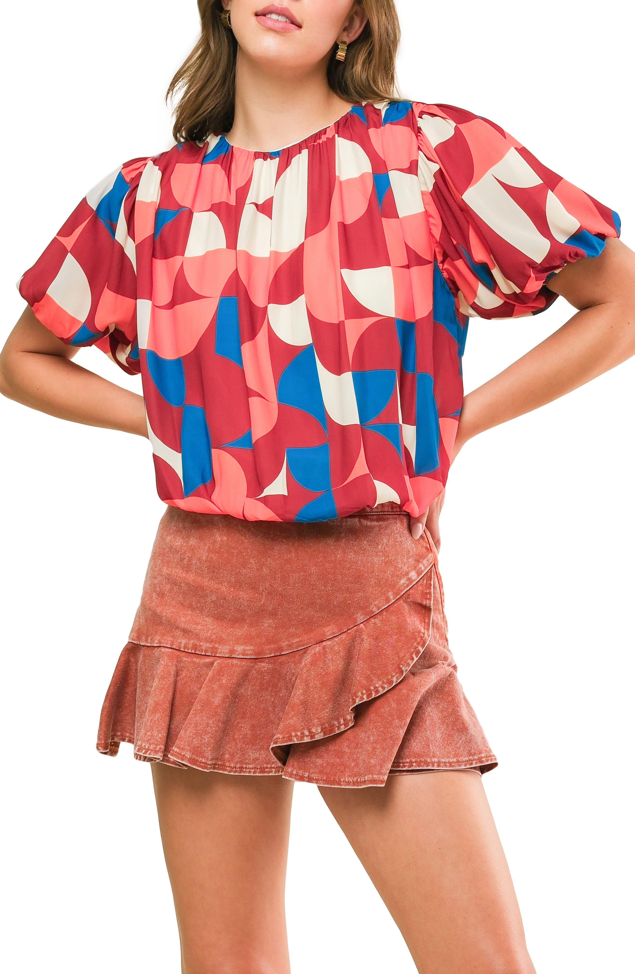 FLYING TOMATO Geometric Print Short Sleeve Blouson Top