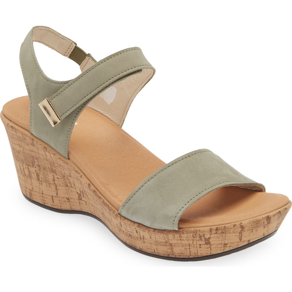 Naot Summer Platform Wedge Sandal In Brown